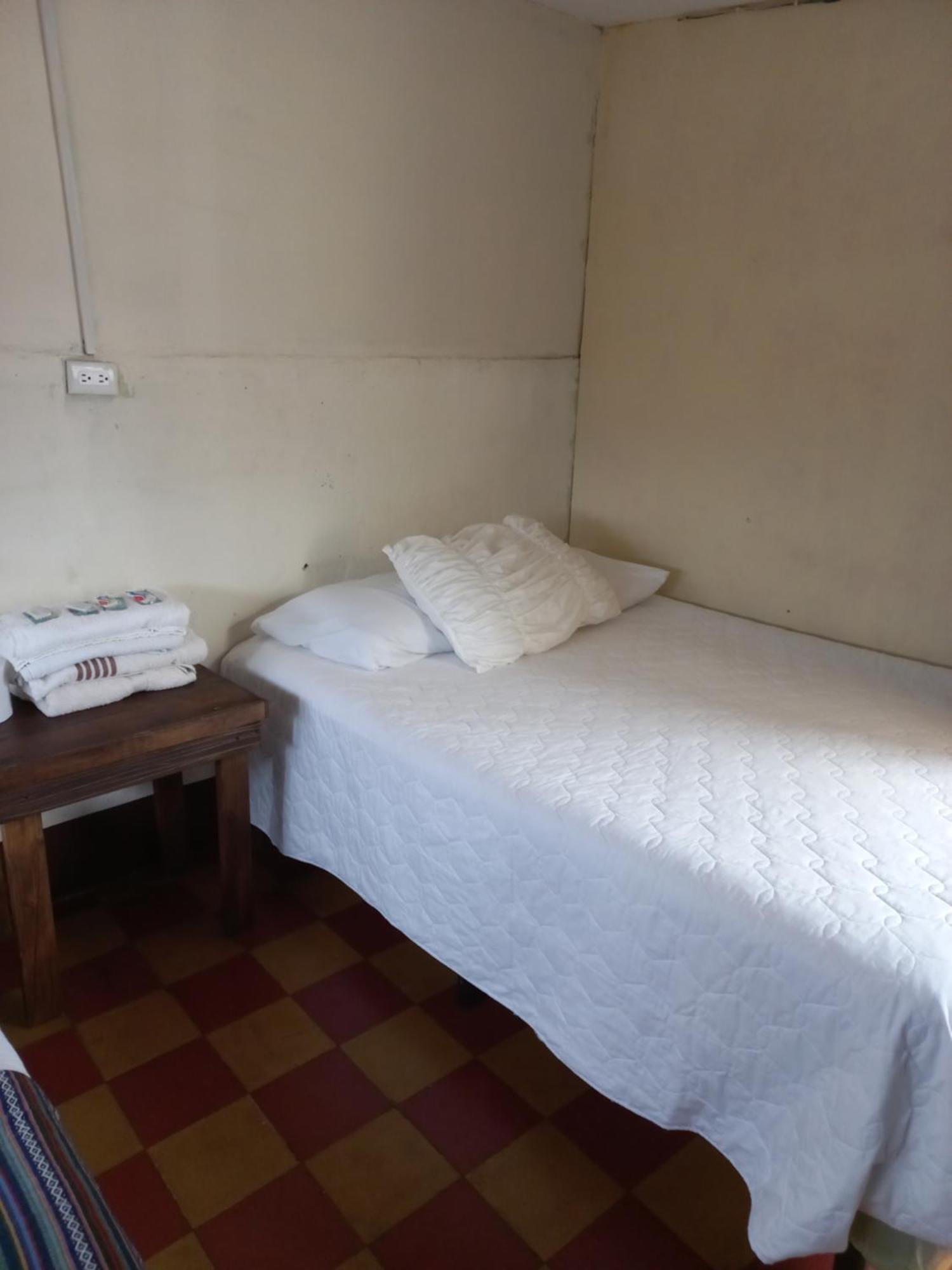 אנטיגואה גואטמלה Hotel Acatenango Inn מראה חיצוני תמונה